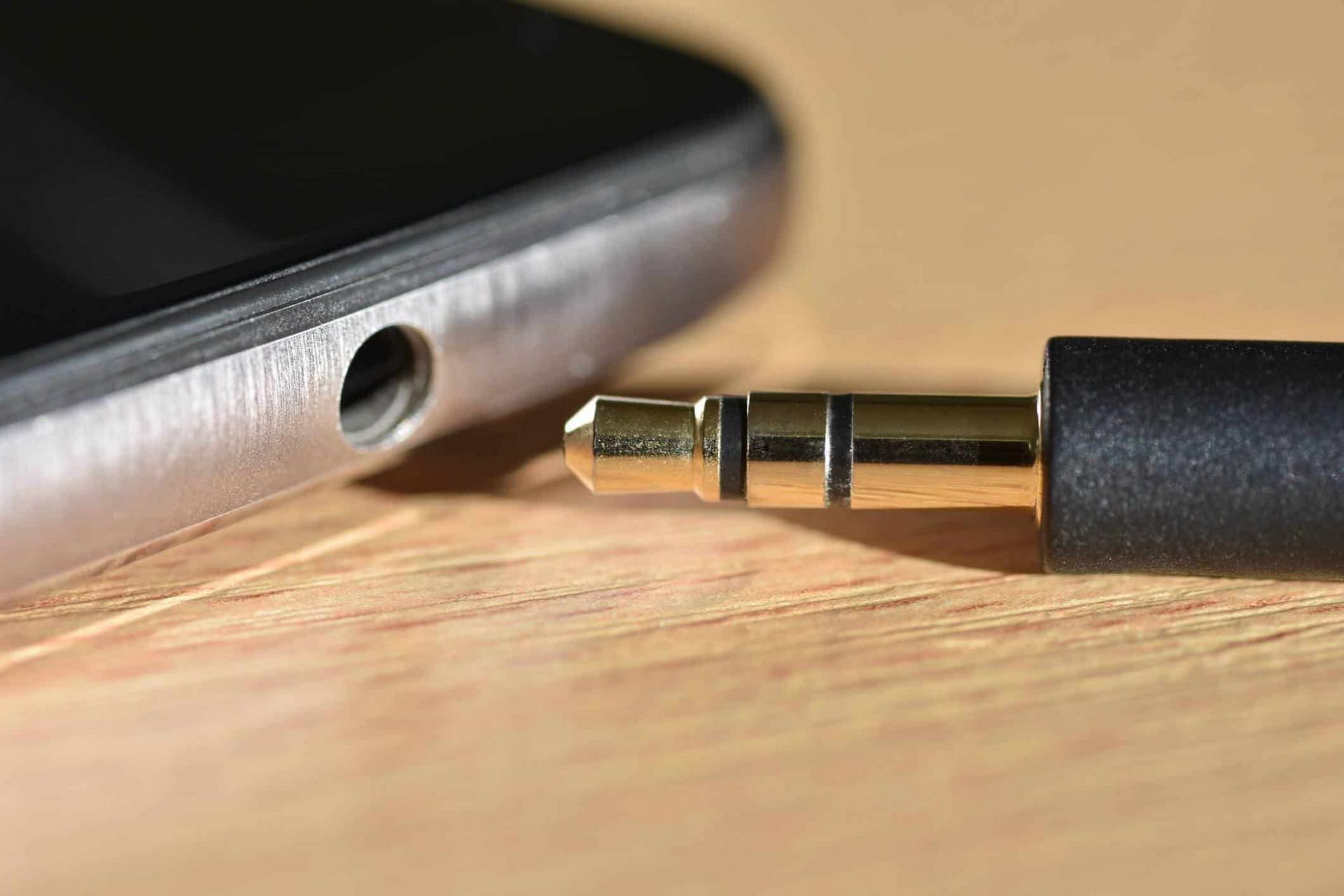 5 best Android phones with headphone jack in 2022. Image Via Oscarmini