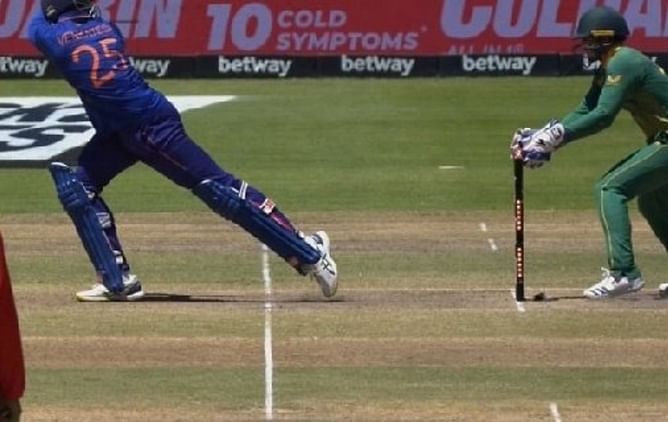 [Watch] Venkatesh Iyer gets stumped by Quinton de Kock in carbon-copy fashion of Rishabh Pant's dismissal from 1st ODI