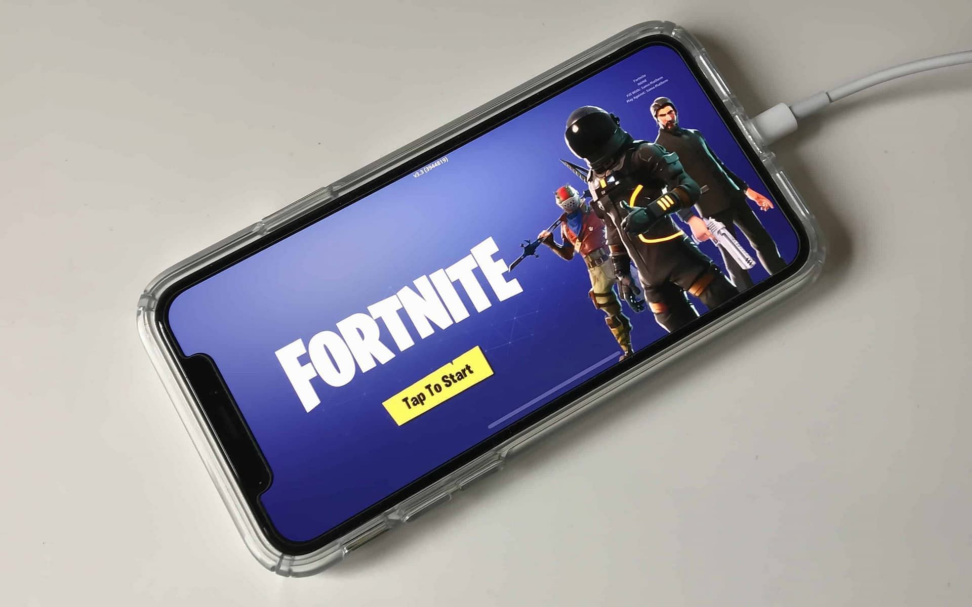 Fortnite mobile is still very popular (Image via Epic Games)