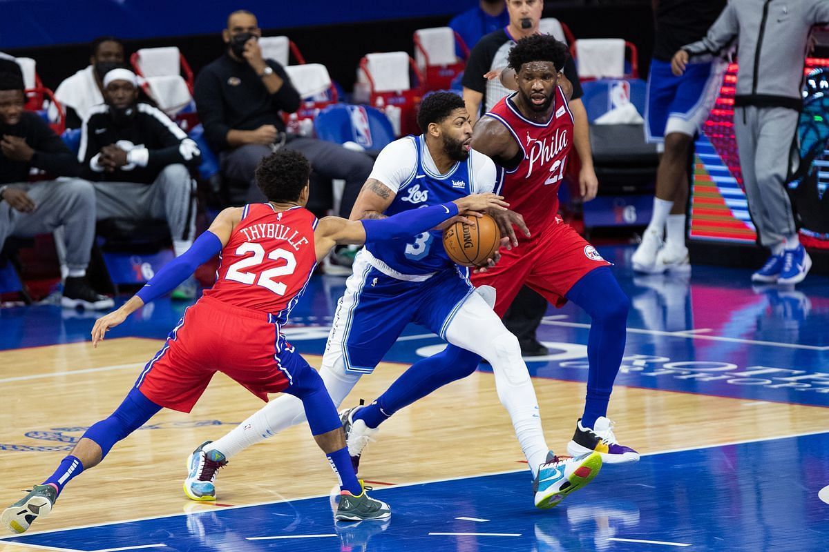 Joel Embiid guards Anthony Davis [Source: Lakers Daily]