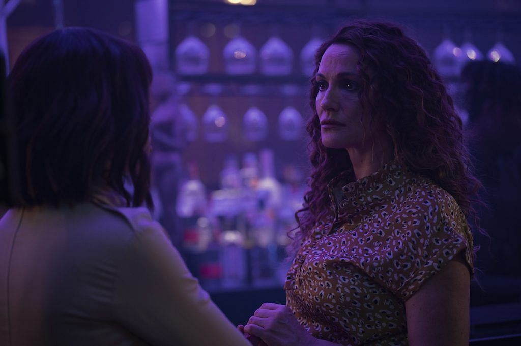 Sarah Parish is Lorraine in &#039;Stay Close&#039; (Image via Netflix)