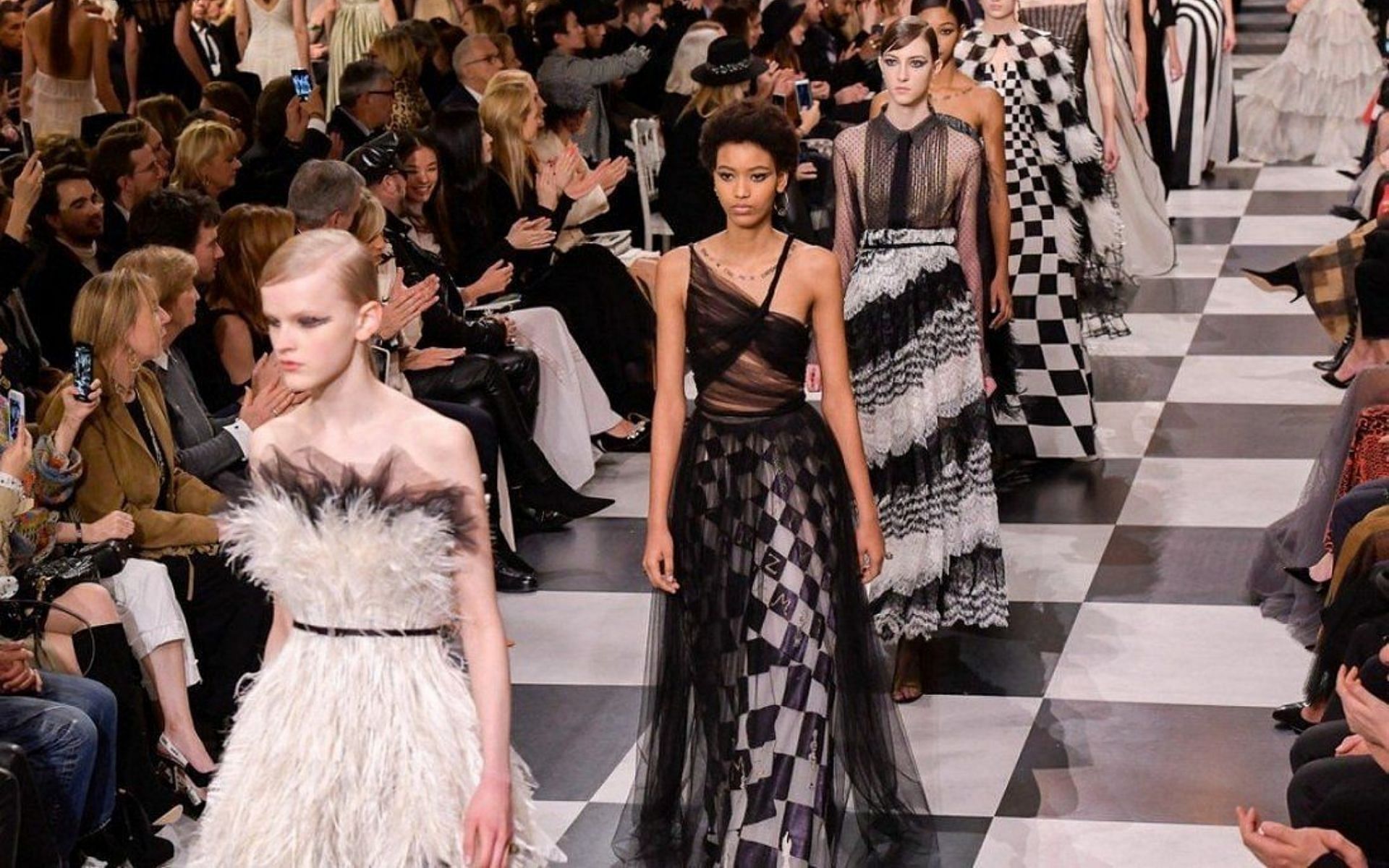 Dior SS22 Haute Couture Show (Image via Instagram/Dior)