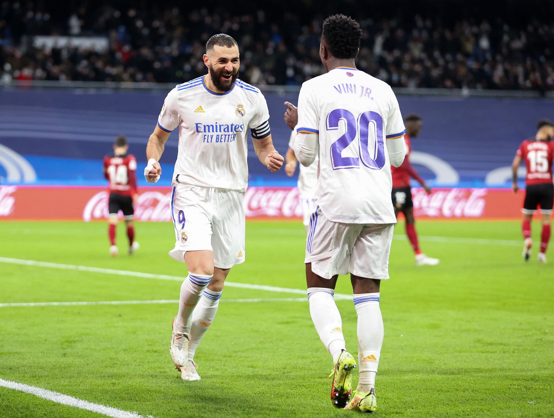 Real Madrid CF beat Barcelona 3-2 (a.e.t) to progress to the Supercopa de Espana final.