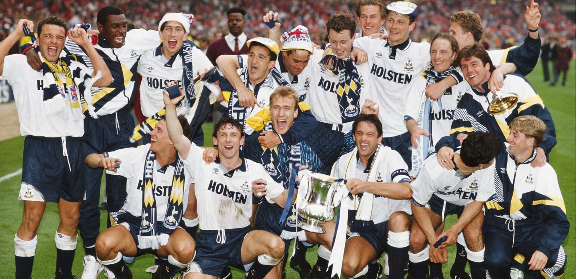 Gary Lineker and his teammates celebrate Spurs&#039; FA Cup triumph in 1991.