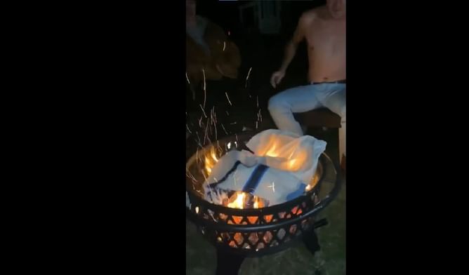 WATCH: Titans fan burns Ryan Tannehill's jersey after interception-laded performance against Bengals