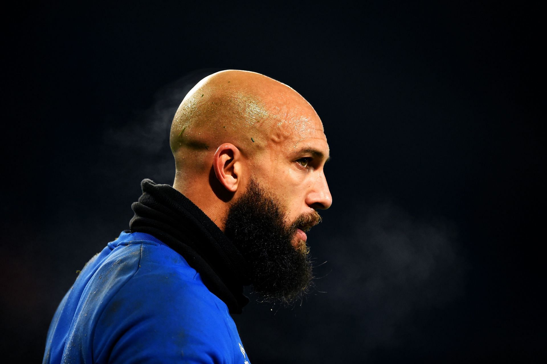 Tim Howard had a better spell at Everton than Manchester United Fabien Barthez of Manchester United