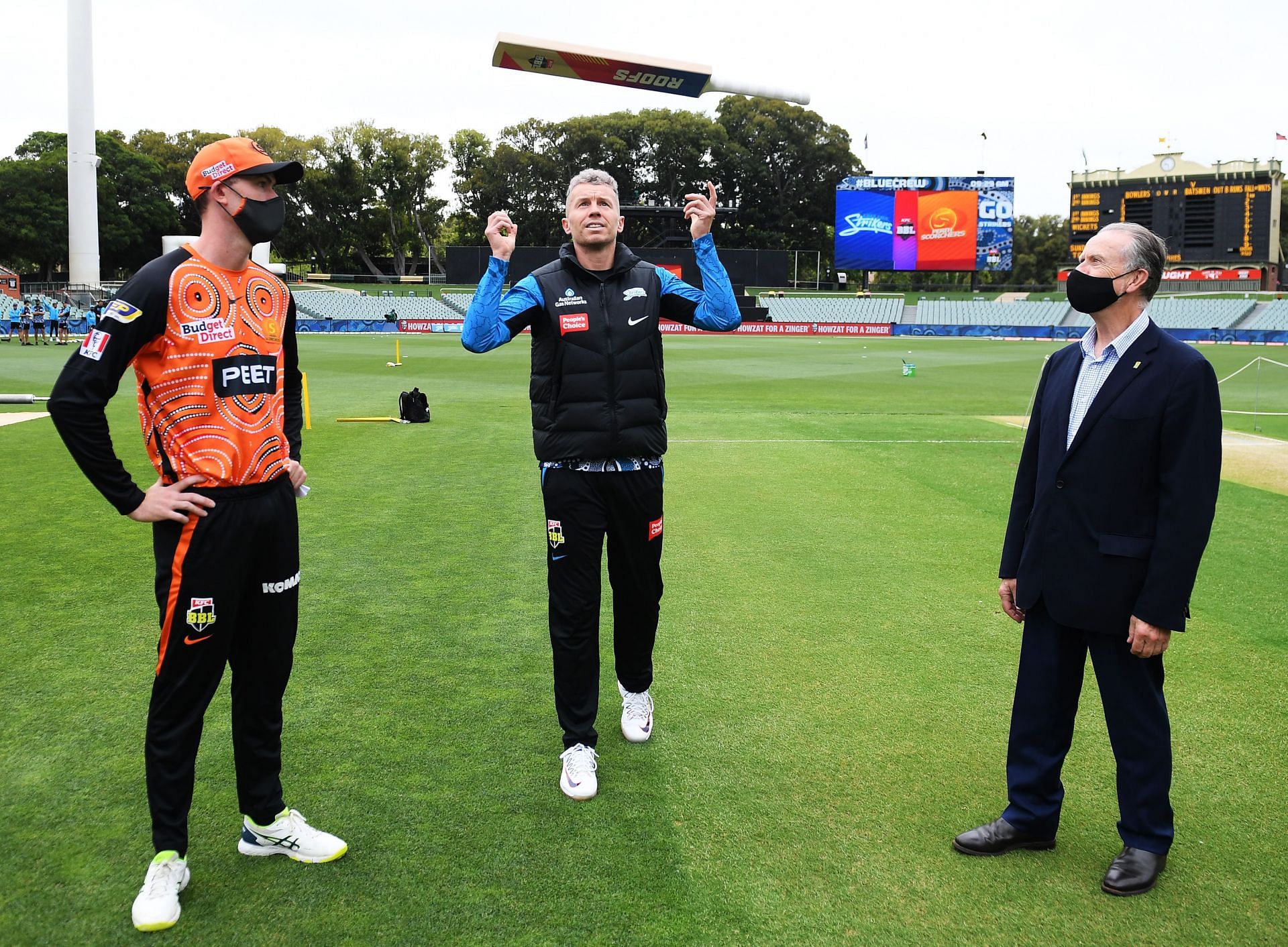 Big Bash League - Adelaide Strikers vs Perth Scorchers