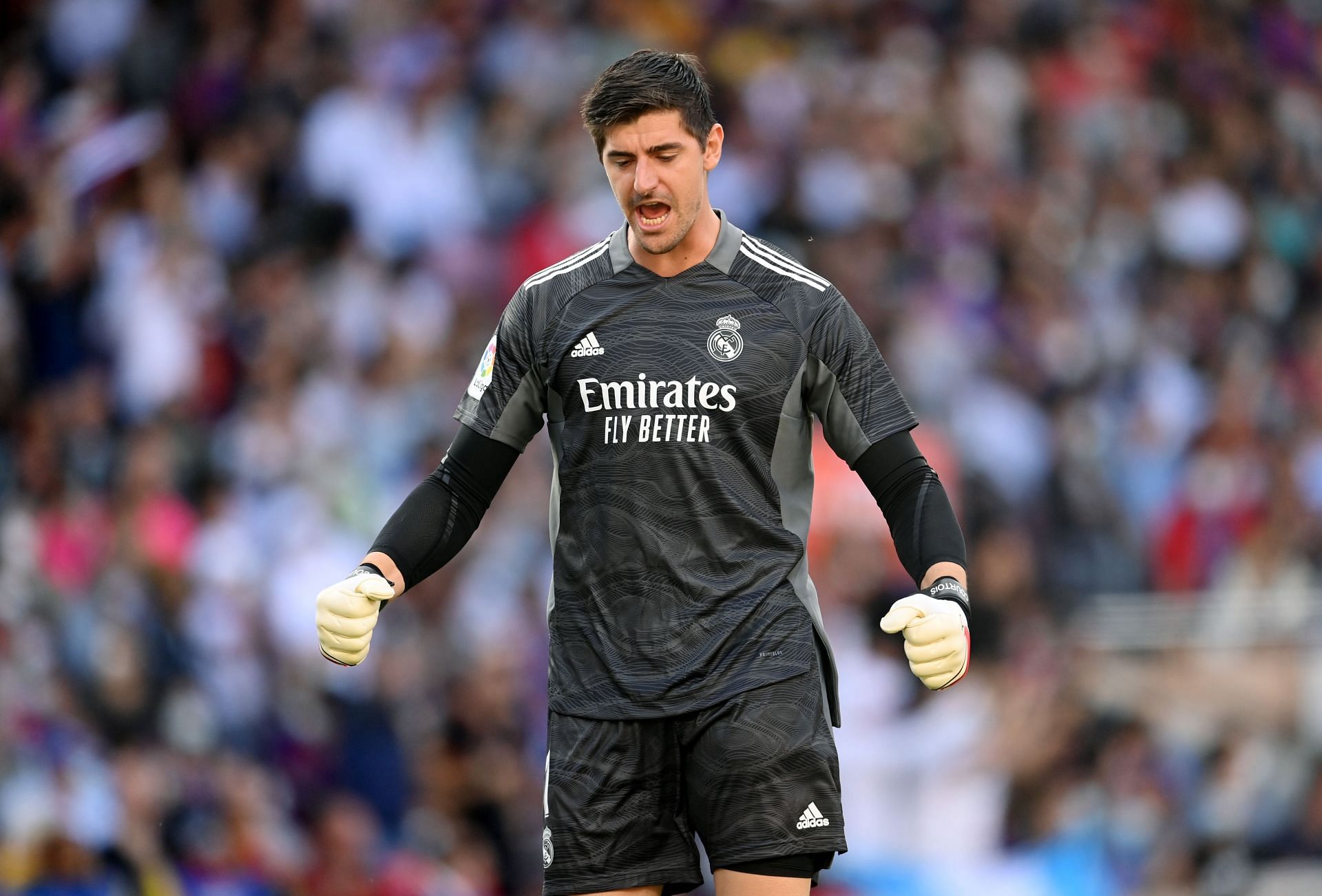 Thibaut Courtois celebrates against FC Barcelona - LaLiga Santander