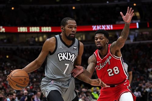 Kevin Durant scored 27 points as the Brooklyn Nets beat the Chicago Bulls by 26 points on Wednesday