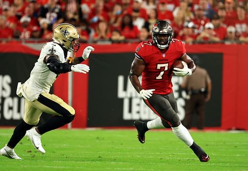 Tampa Bay Buccaneers RB Leonard Fournette v New Orleans Saints