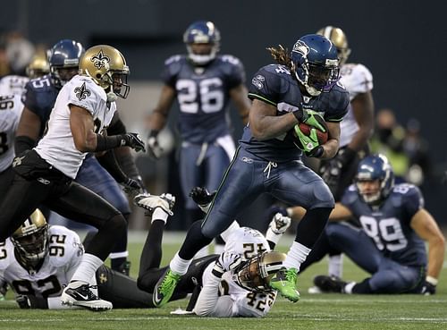 Marshawn Lynch's run to glory allowed the Seattle Seahawks to earn a playoff win with a losing record (Photo: Getty)