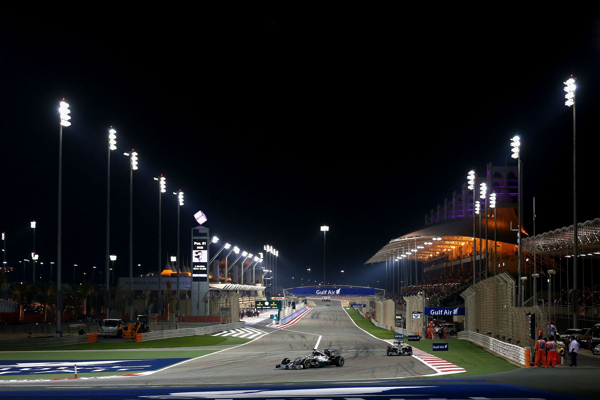Lewis Hamilton and Nico Rosberg&#039;s famous &quot;duel in the desert&quot; - 2014 Bahrain Grand Prix