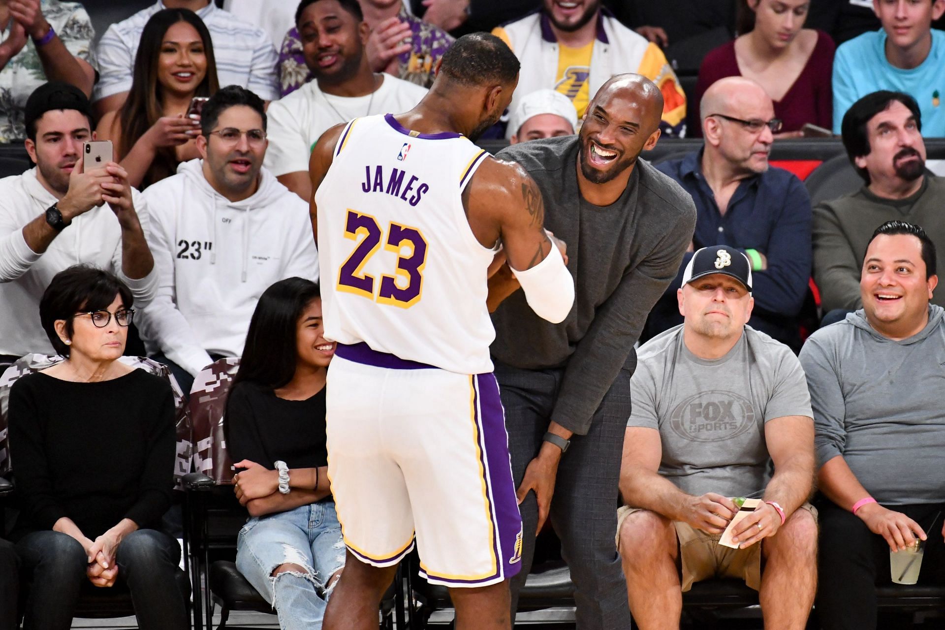 Kwame Brown Believes The Lakers Are Missing A Leader Like Kobe Bryant:  “They're Missing That Leadership. Everyone's So Friendly, They're Slapping  Hands. - Fadeaway World