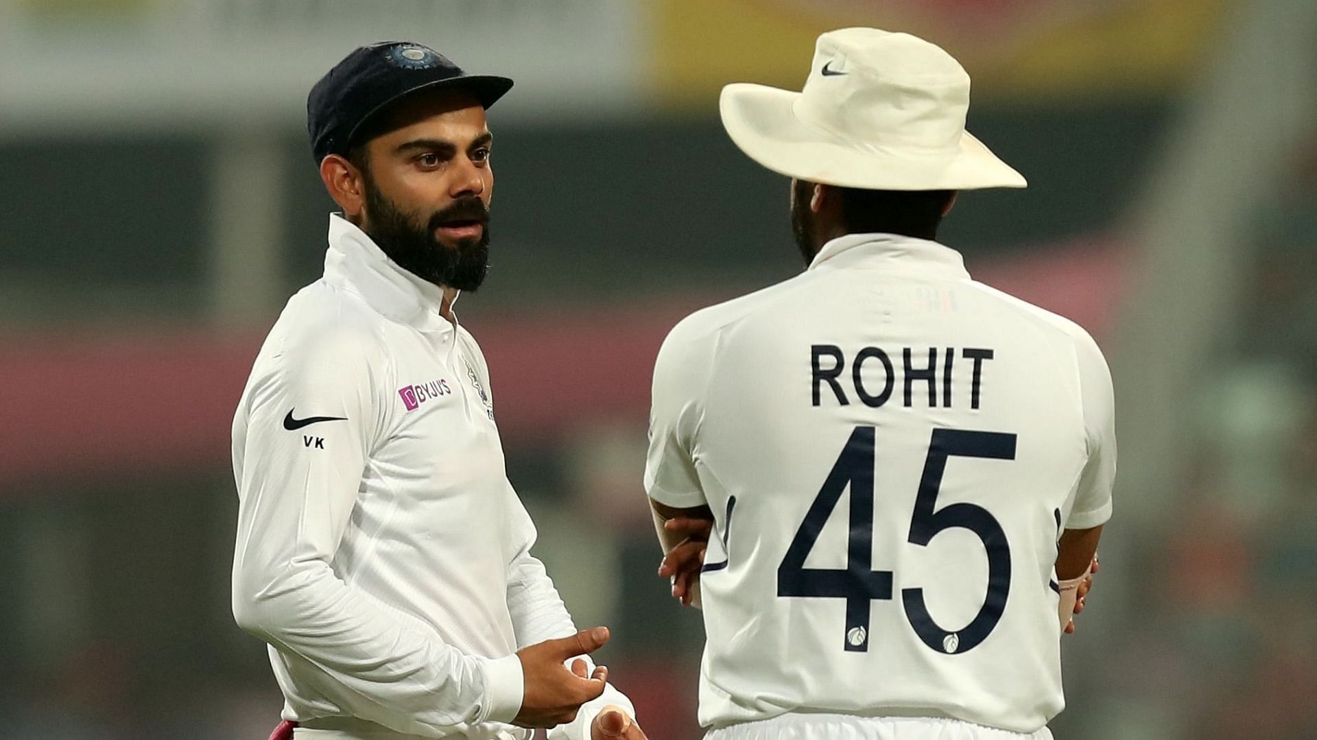 विराट कोहली के टेस्ट कप्तानी छोड़ने के बाद रोहित शर्मा सबसे आगे हैं 