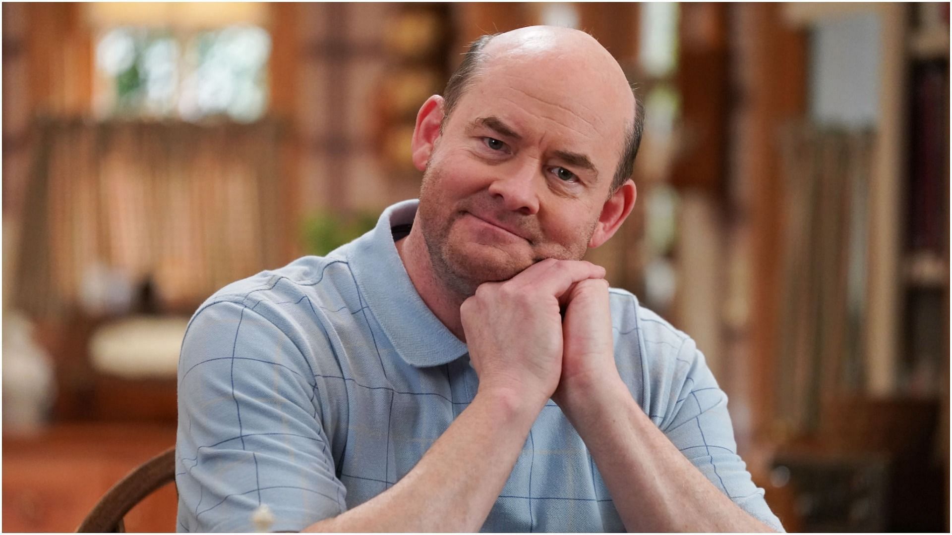 David Koechner in as Barry in The Goldbergs (Image via Richard Cartwright/Getty Images)