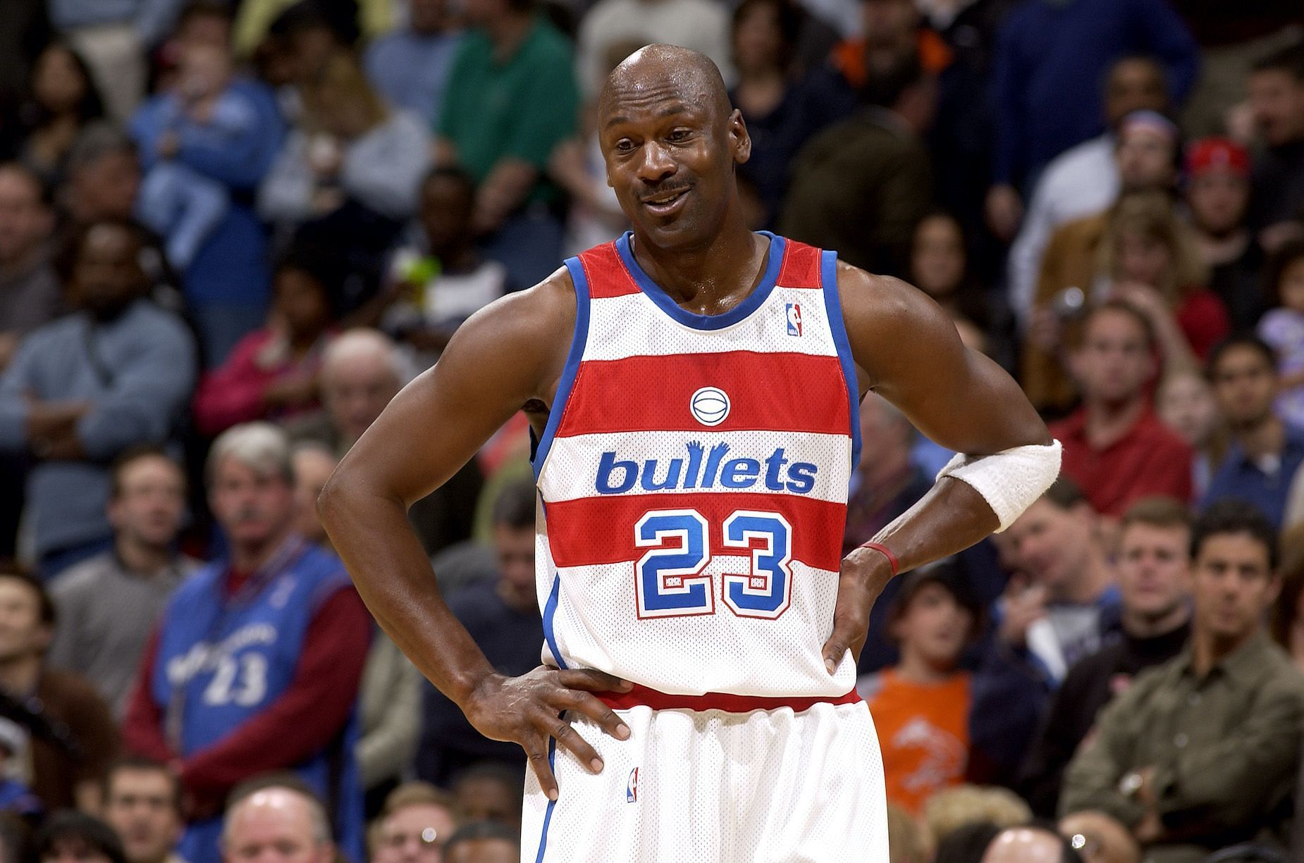 Watch Michael Jordan with outrageous twohanded block vs Chicago Bulls