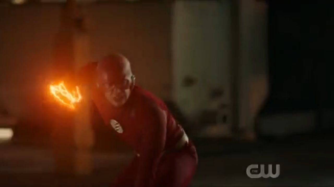 The Flash readying lightning to throw (Image via CW)