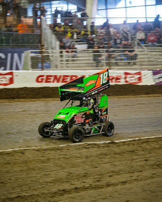 Kyle Busch victorious in nonwinged outlaw heat at debut Tulsa Shootout