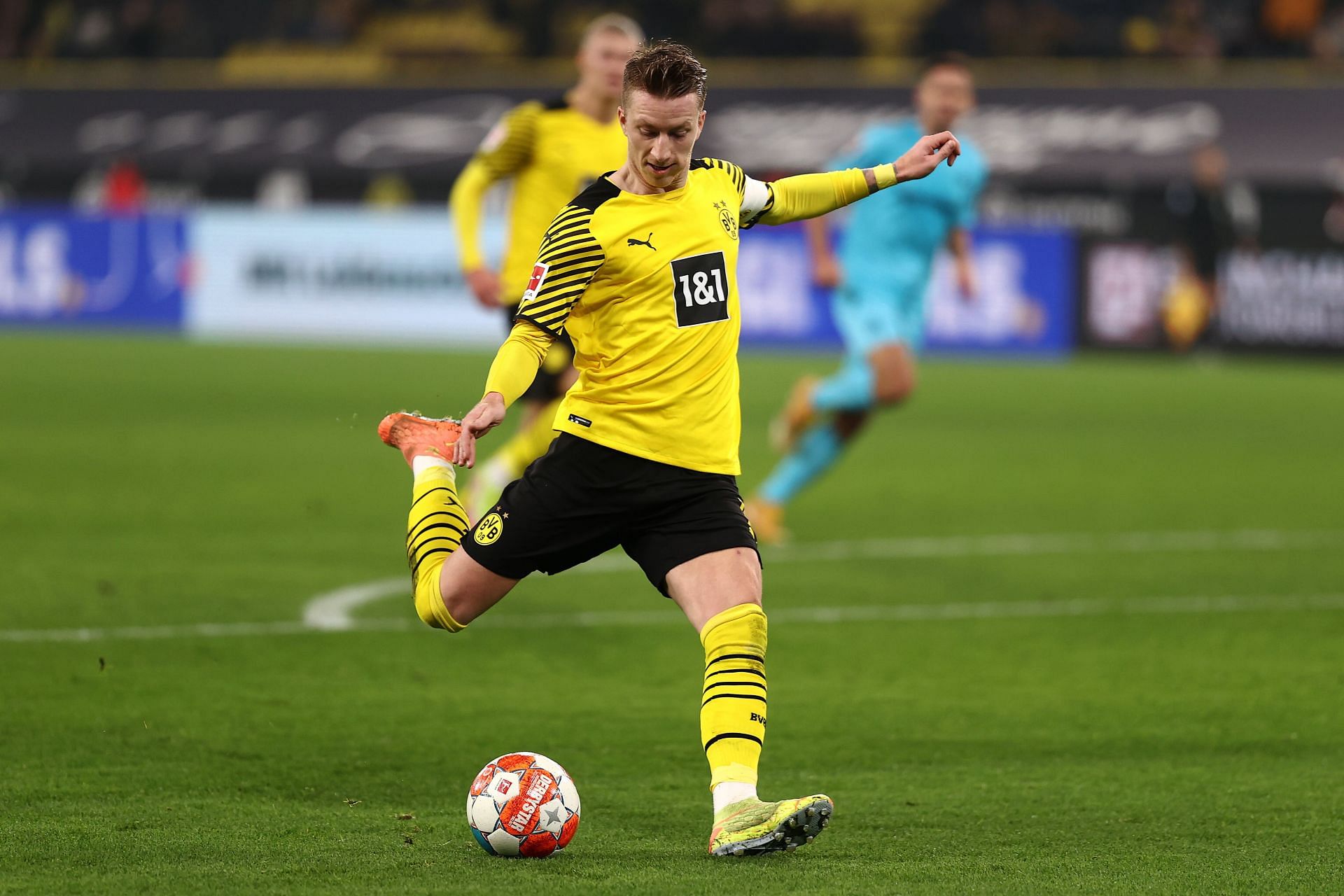 Borussia Dortmund v SpVgg Greuther F&uuml;rth - Bundesliga