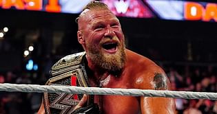 [PHOTO] Brock Lesnar spotted in public with the WWE Championship shortly after winning at Day 1