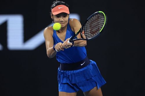 Casey Dellacqua has backed Emma Raducanu to do well in the Australian Open