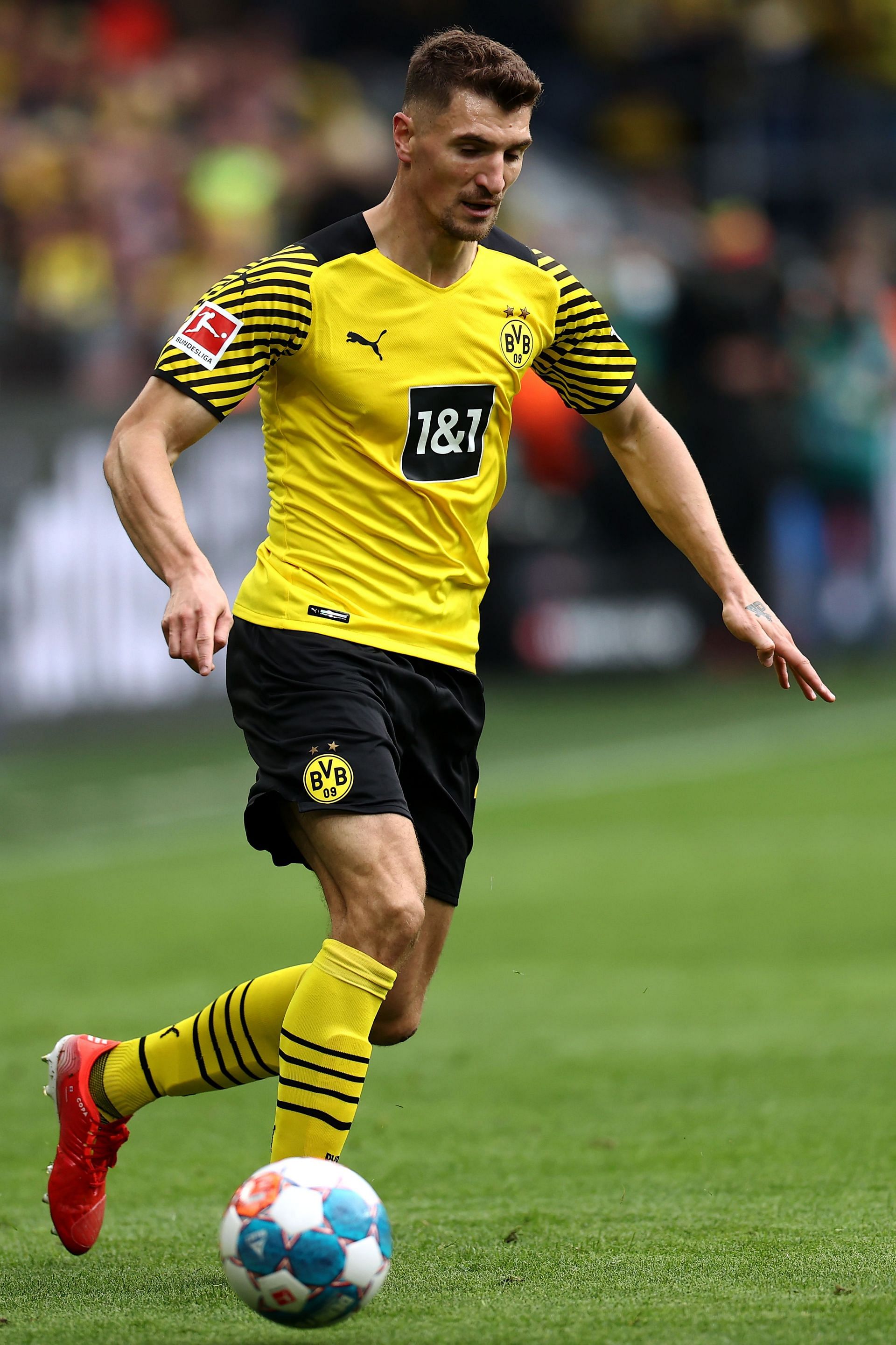 Thomas Meunier - Borussia Dortmund v 1. FSV Mainz 05 - Bundesliga