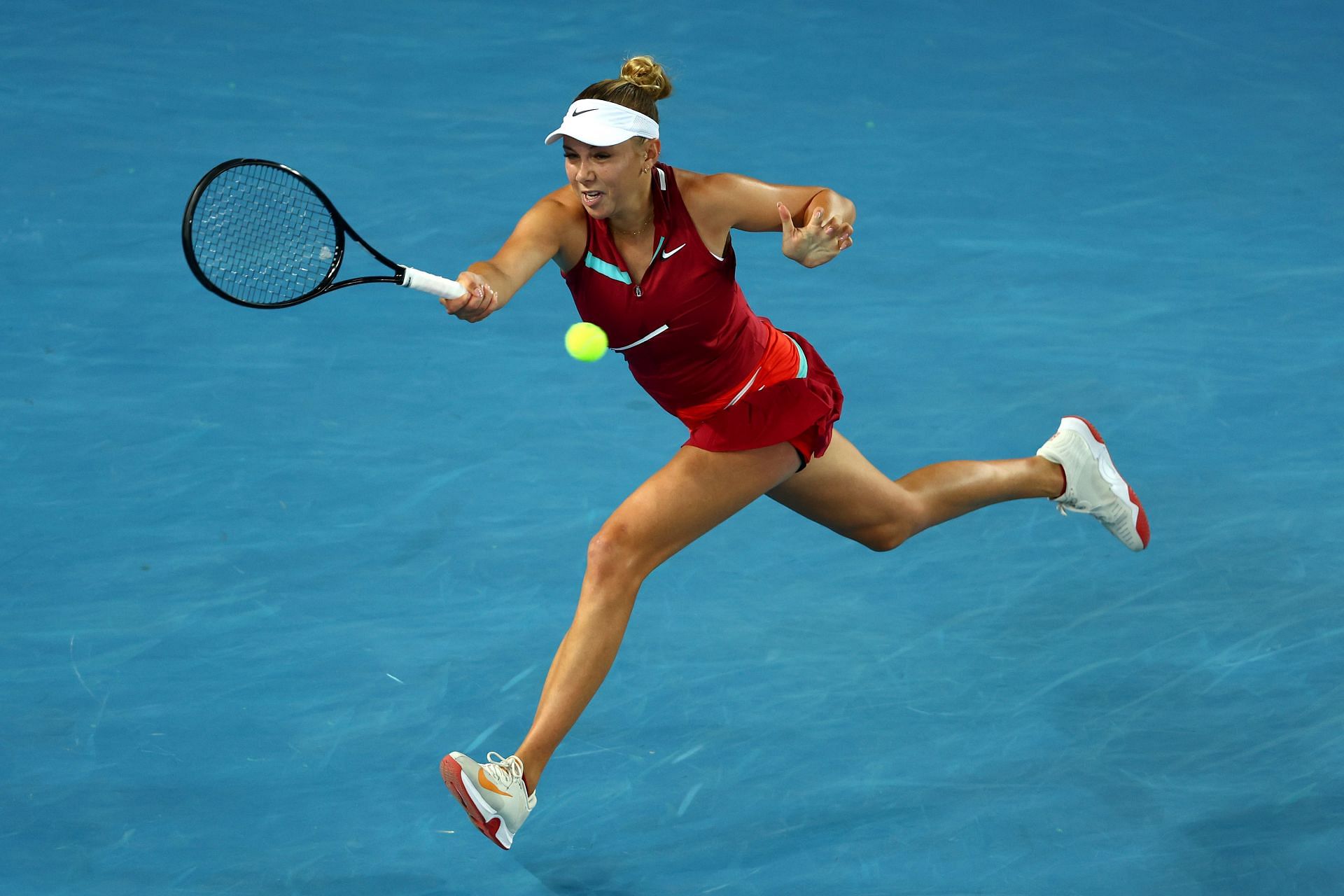 Amanda Anisimova in action at 2022 Australian Open