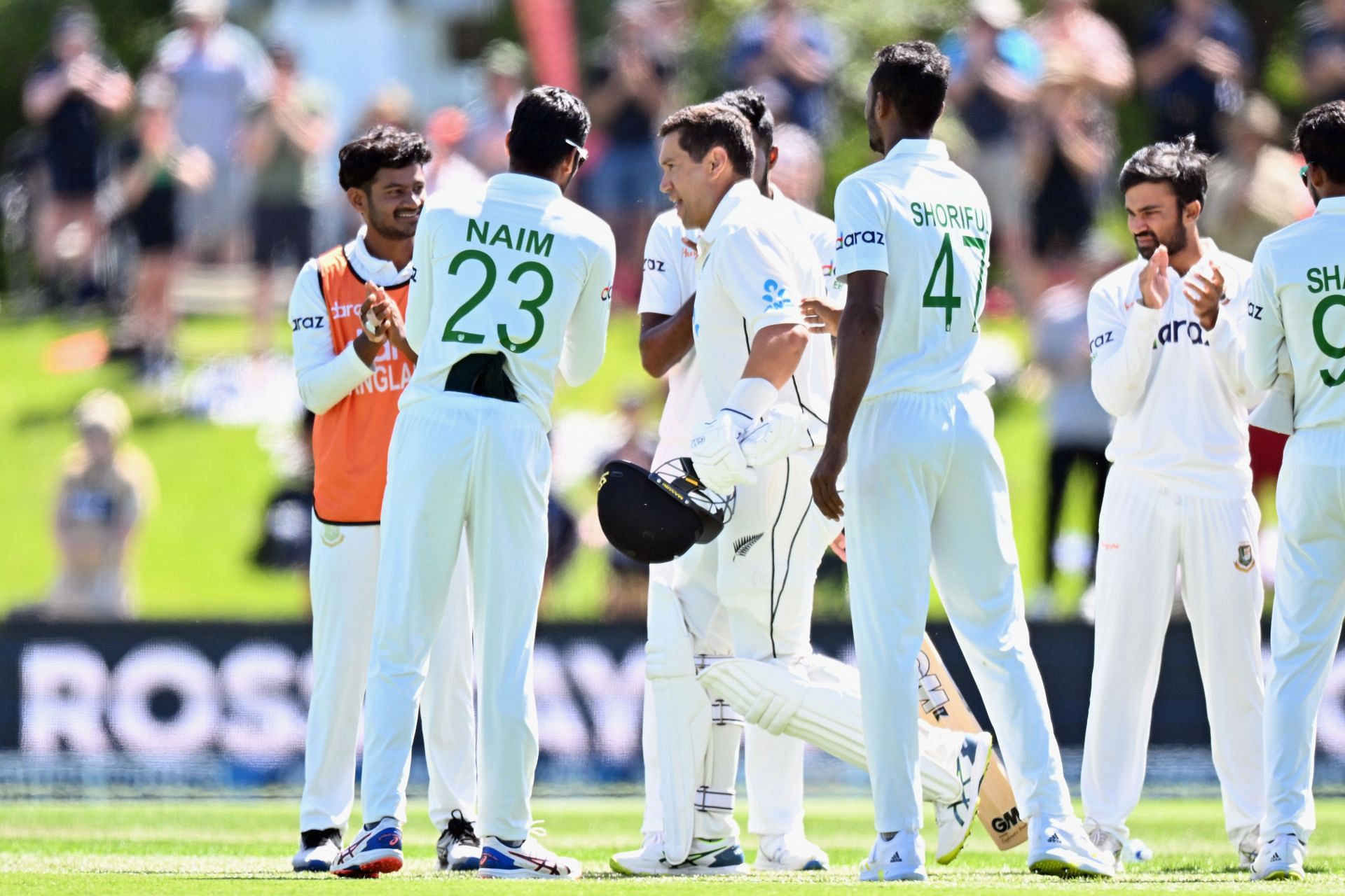 New Zealand v Bangladesh: Ross Taylor gurd of honor, Christchurch