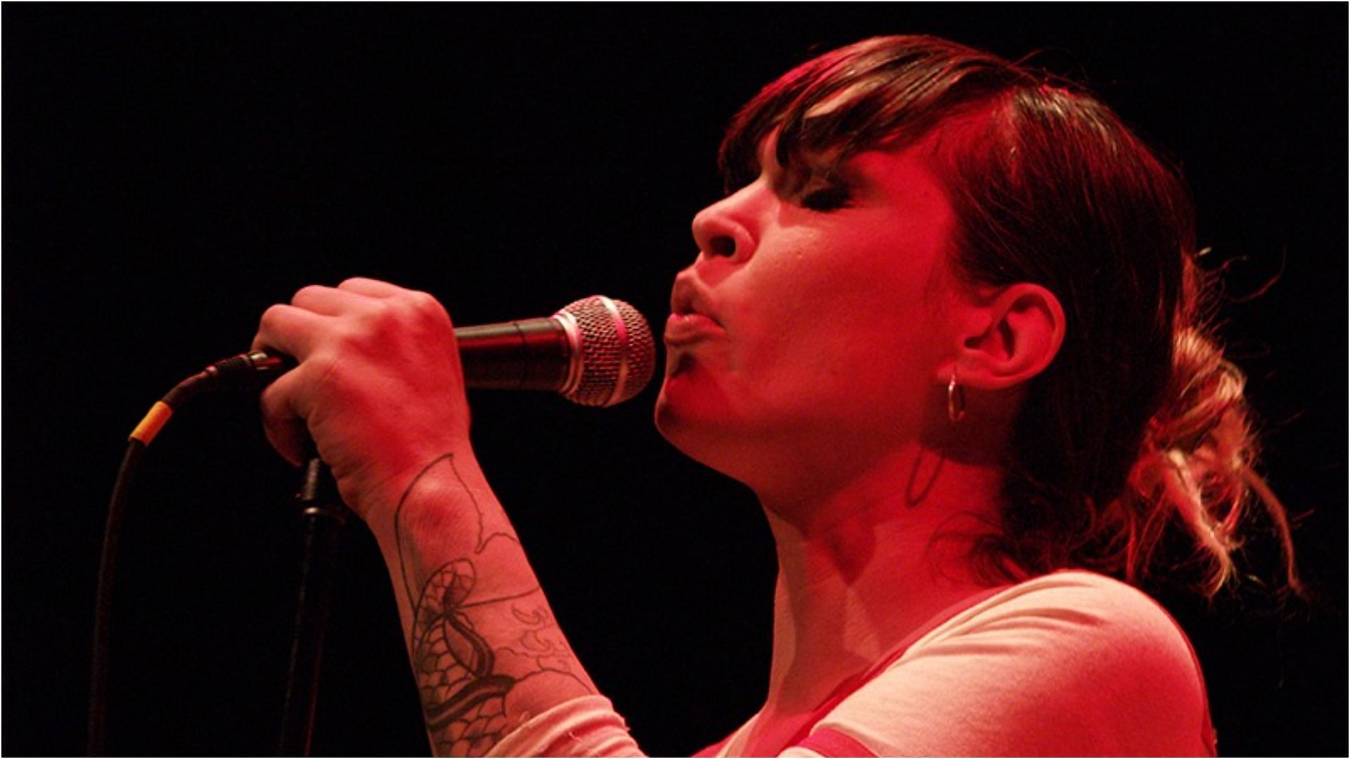 Rachel Nagy was the frontwoman of garage rock band Detroit Cobras (Image via Twitter/ julzfin)
