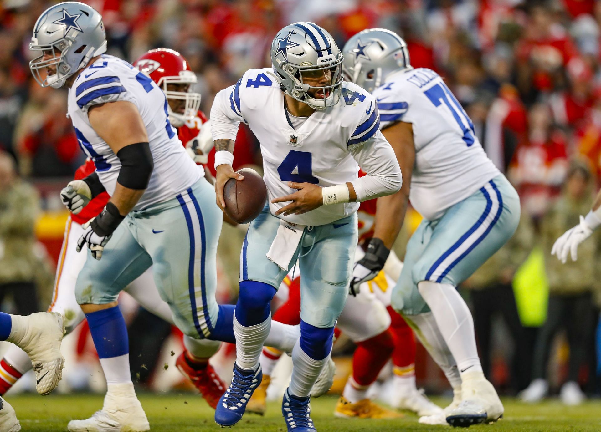 NFL, Dallas Cowboys fans throw bottles at players, referees, Dak Prescott  comments