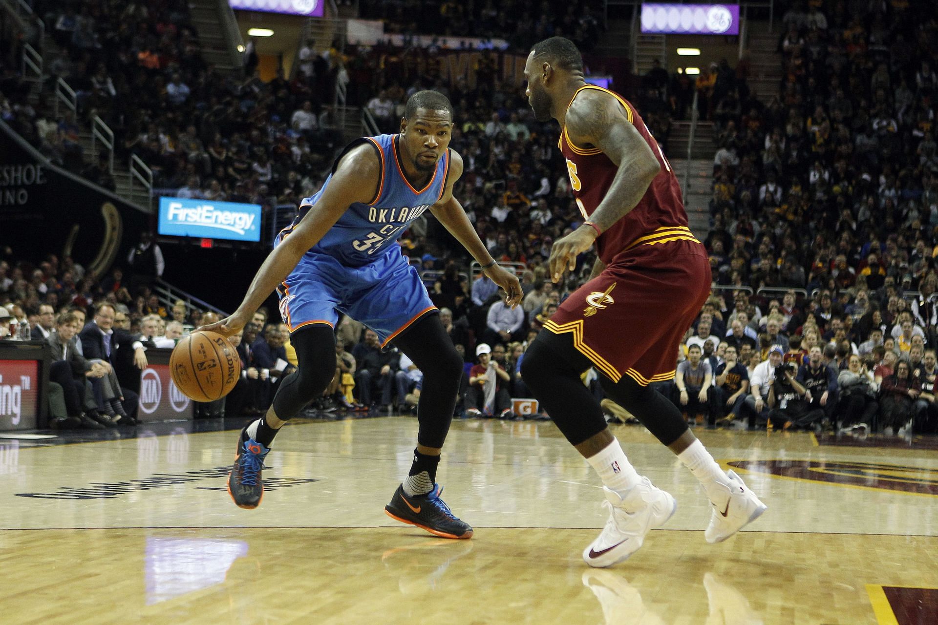 Kevin Durant vs LeBron James back in the 2014-15 NBA Regular Season.