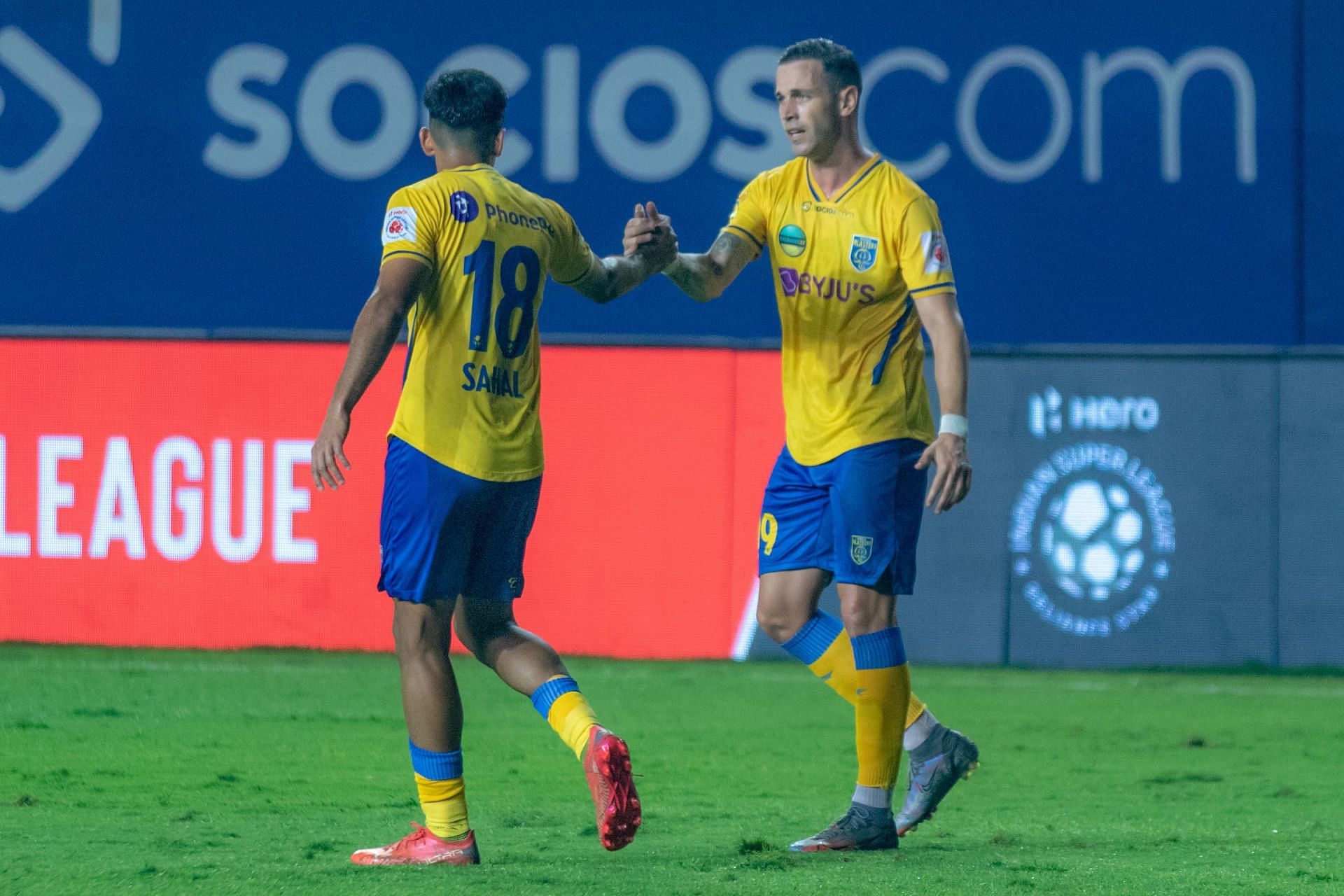 Kerala Blasters FC&#039;s Alvaro Vasquez scores the only goal of the game against the Nizams (Image Courtesy: ISL)