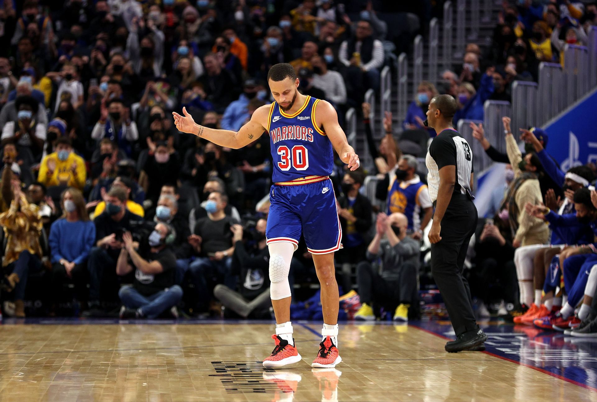 Stephen Curry of the Golden State Warriors against the Denver Nuggets