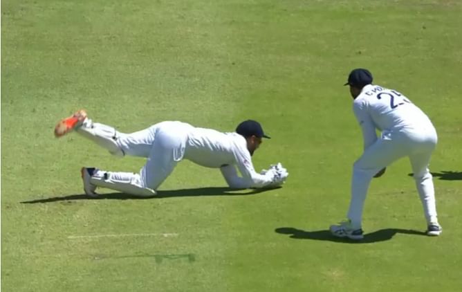 [Watch] Rishabh Pant takes low diving catch as Mohammed Shami sends Kyle Verreyne packing for a duck