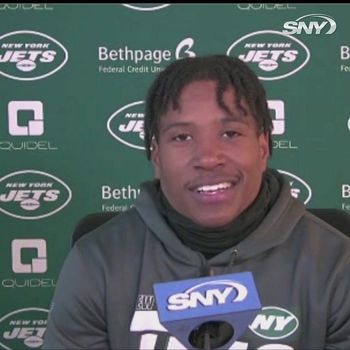 Jets' Echols surprised by criticism over Brady INT autograph