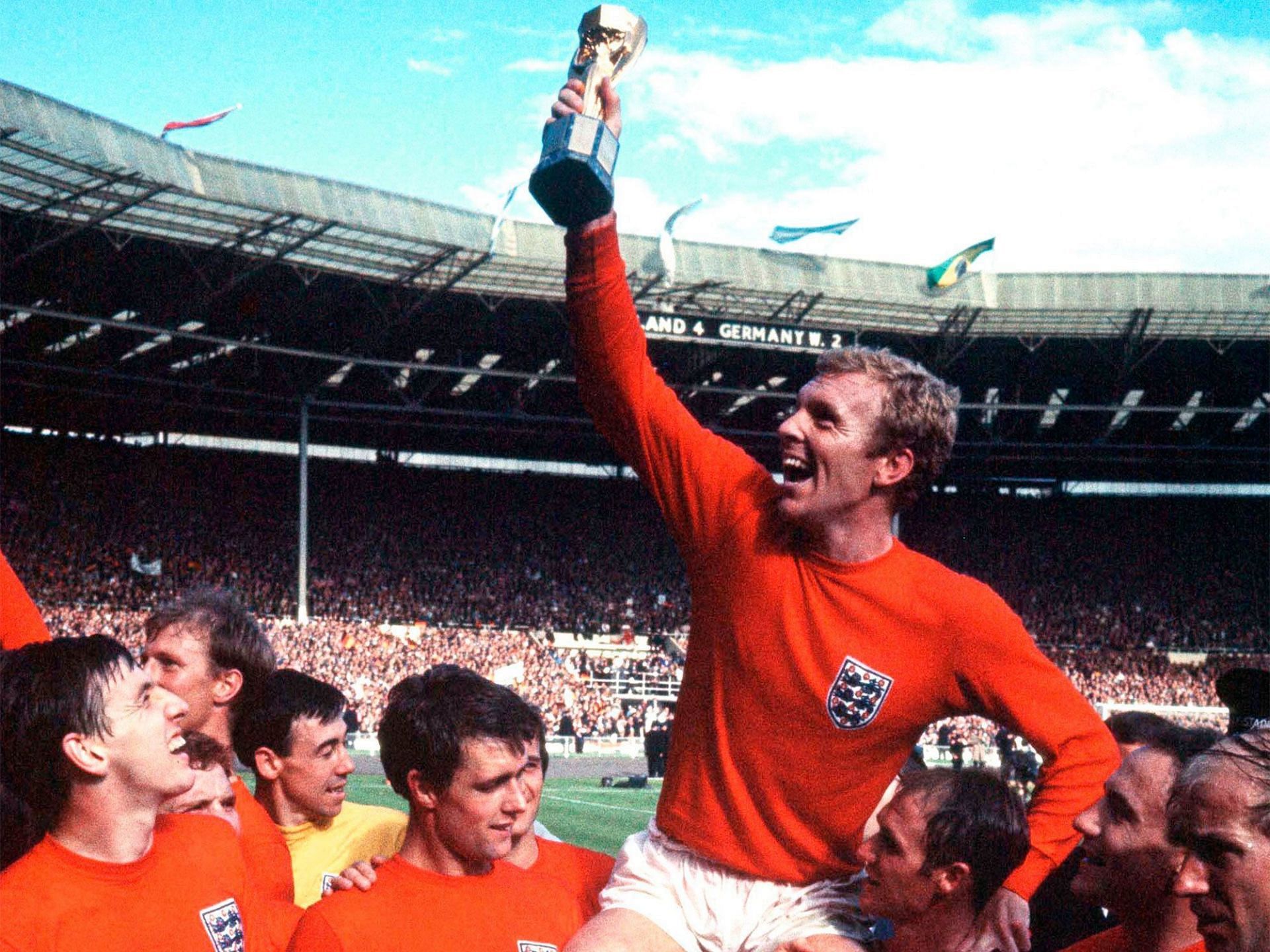 Bobby Moore with the World Cup (cred: Esquire)