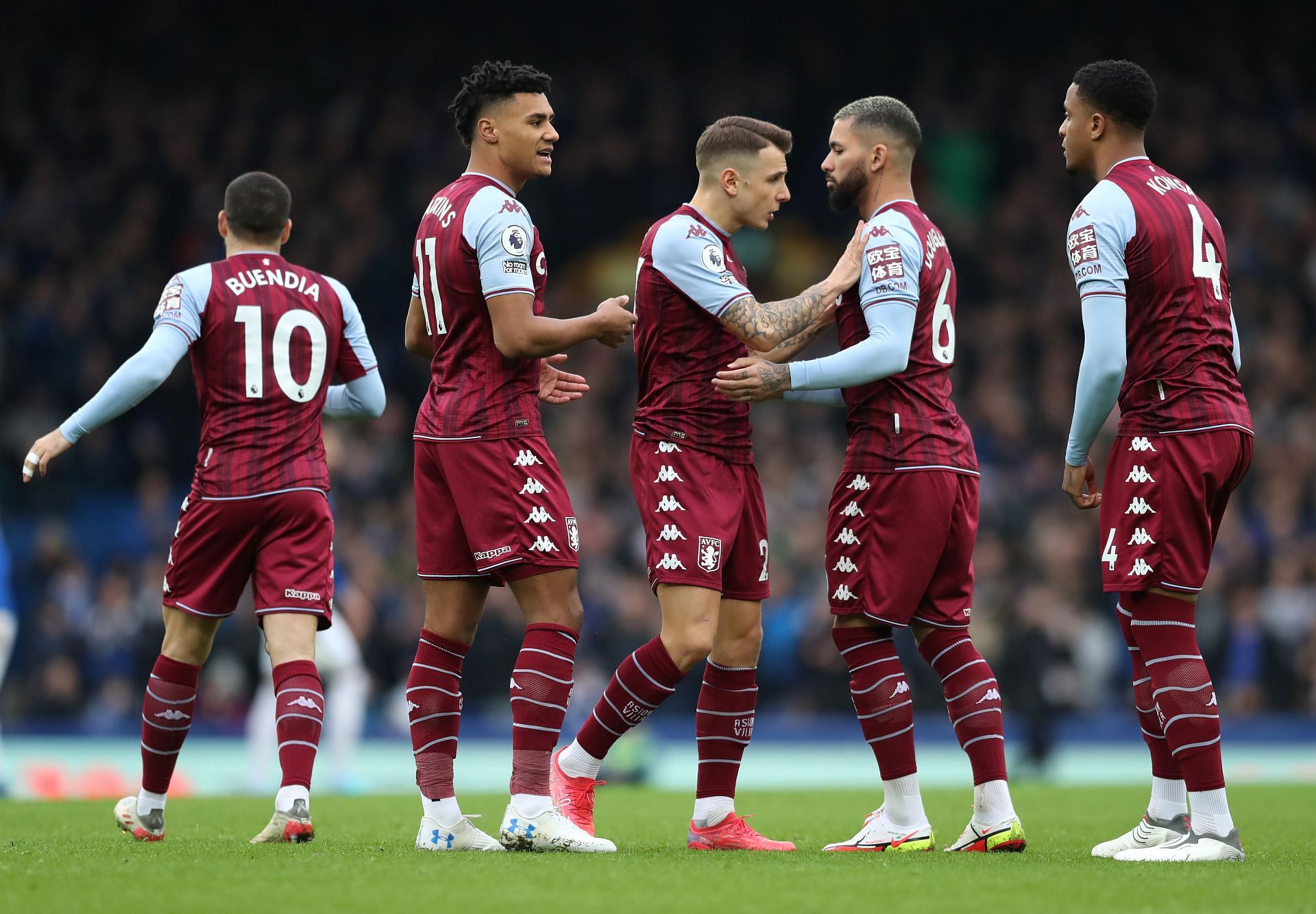 Everton v Aston Villa - Premier League