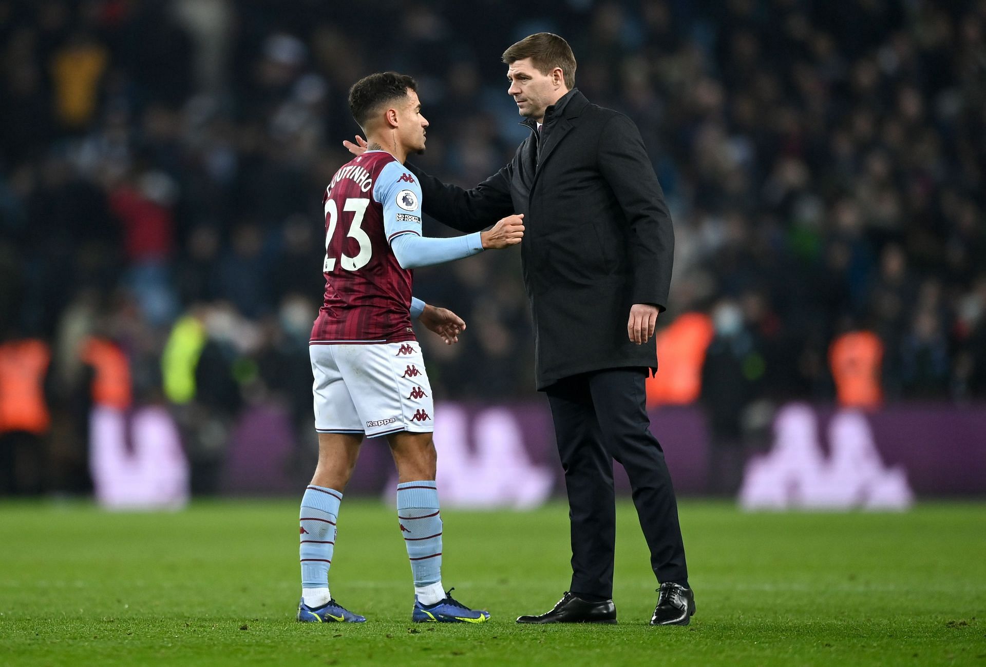 Aston Villa v Manchester United - Premier League