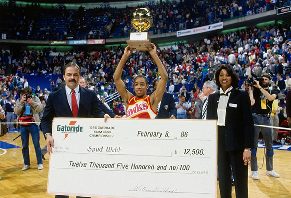 Spud Webb sensationally pulled off an upset to dethrone the defending champion and Atlanta Hakws teammate Dominique Wilkins in 1986. [Photo: Sports Illustrated]