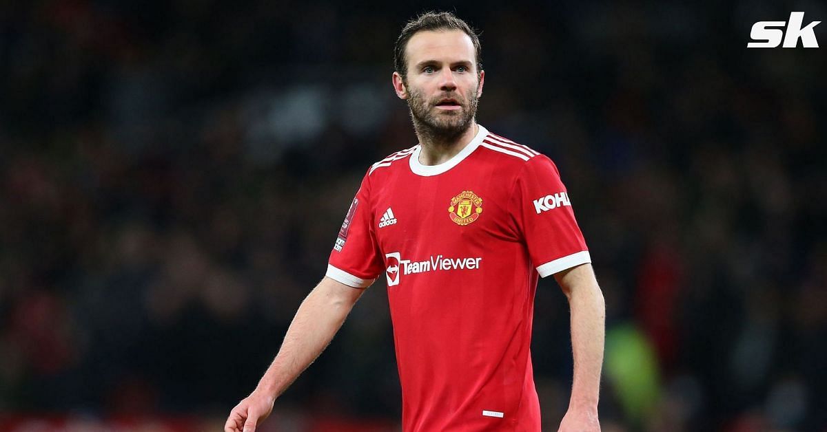 Mata believes the Southampton captain is the best free-kick taker in the world.