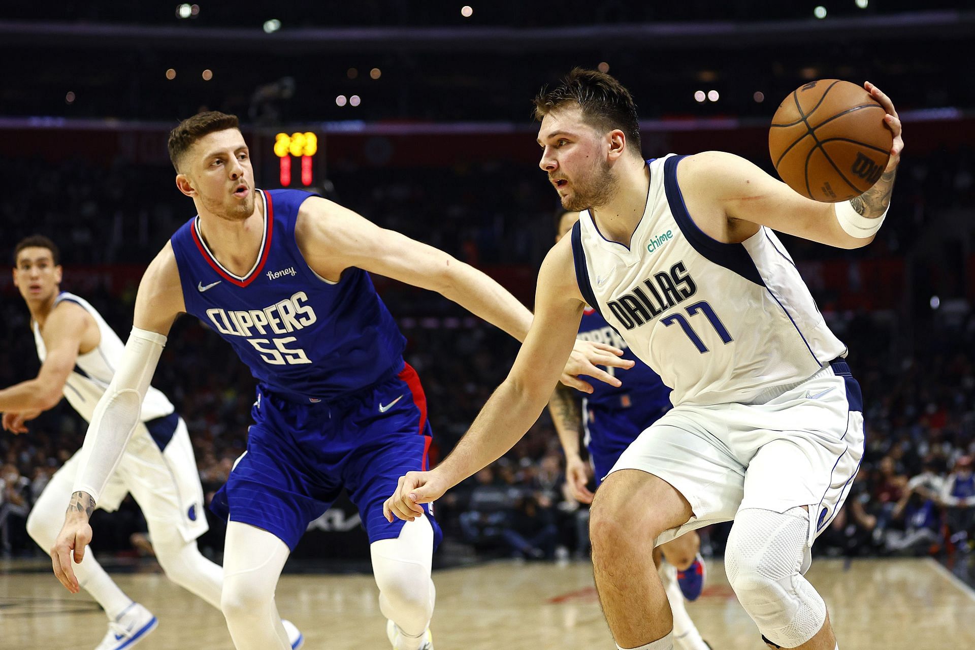 Dallas Mavericks v Los Angeles Clippers