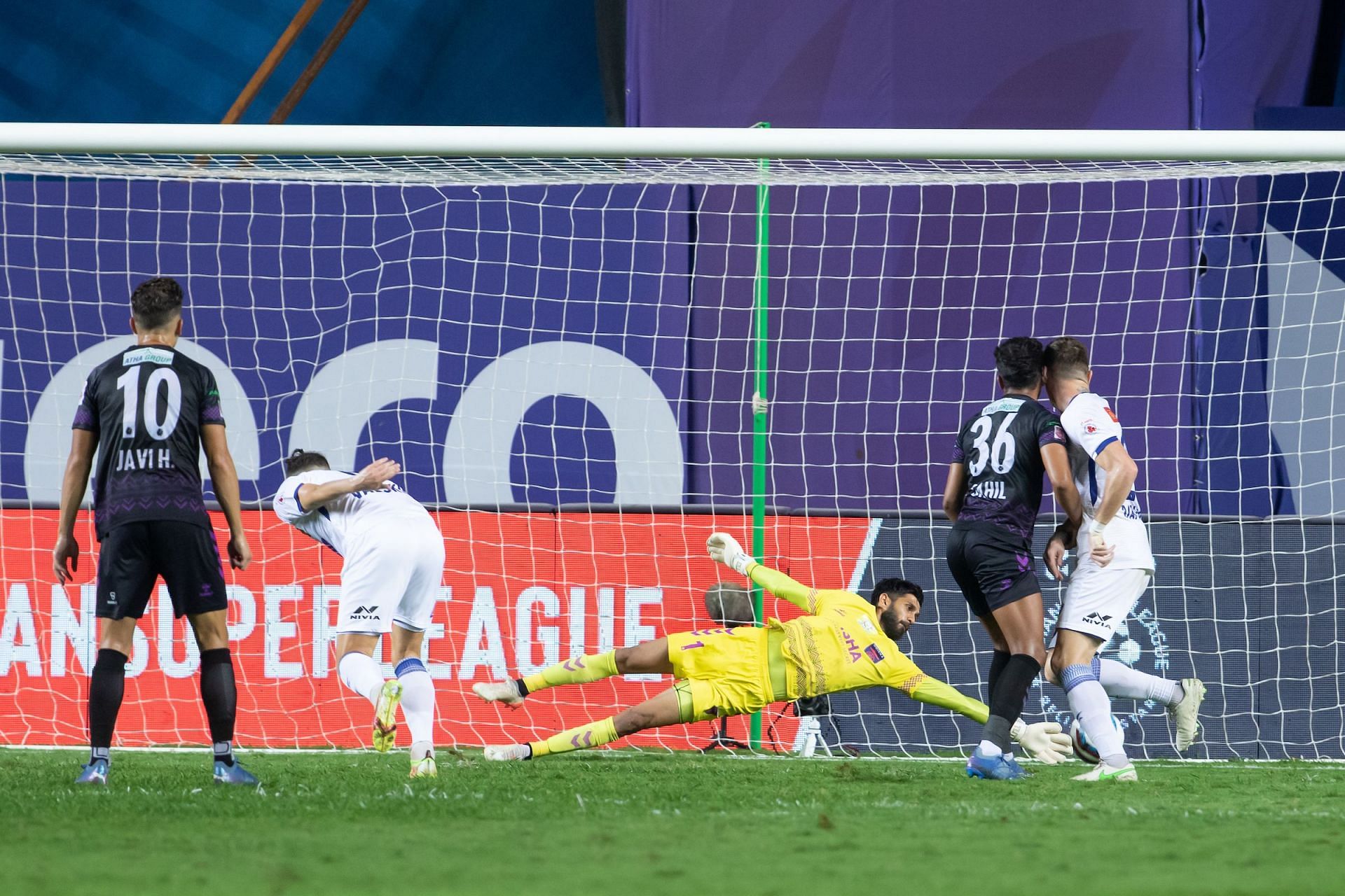 Chennaiyin FC&#039;s Nerijus Valskis heads the ball to score a goal against Odisha FC. (Image Courtesy: ISL Media)