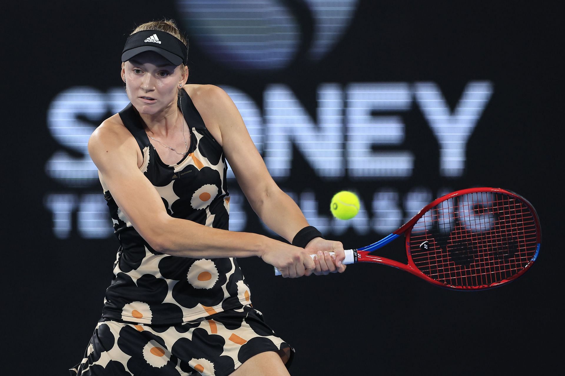 Elena Rybakina in action at 2022 Sydney Tennis Classic