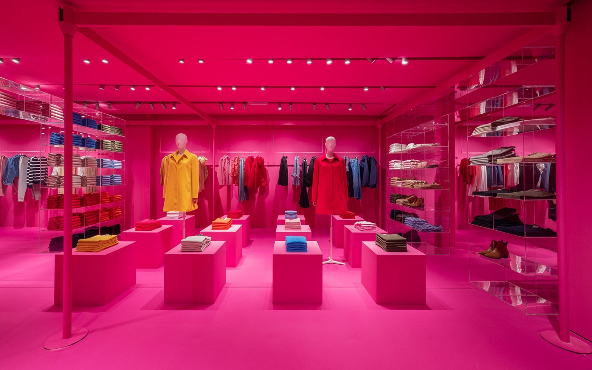 The pink setup for Benetton&#039;s new store (Image via Benetton group)