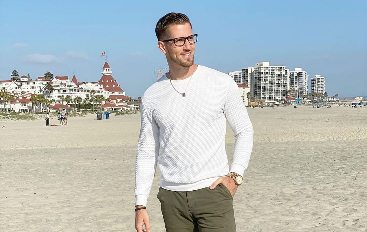 Who is Jason Beaumont from Love Is Blind? Meet flight attendant with a