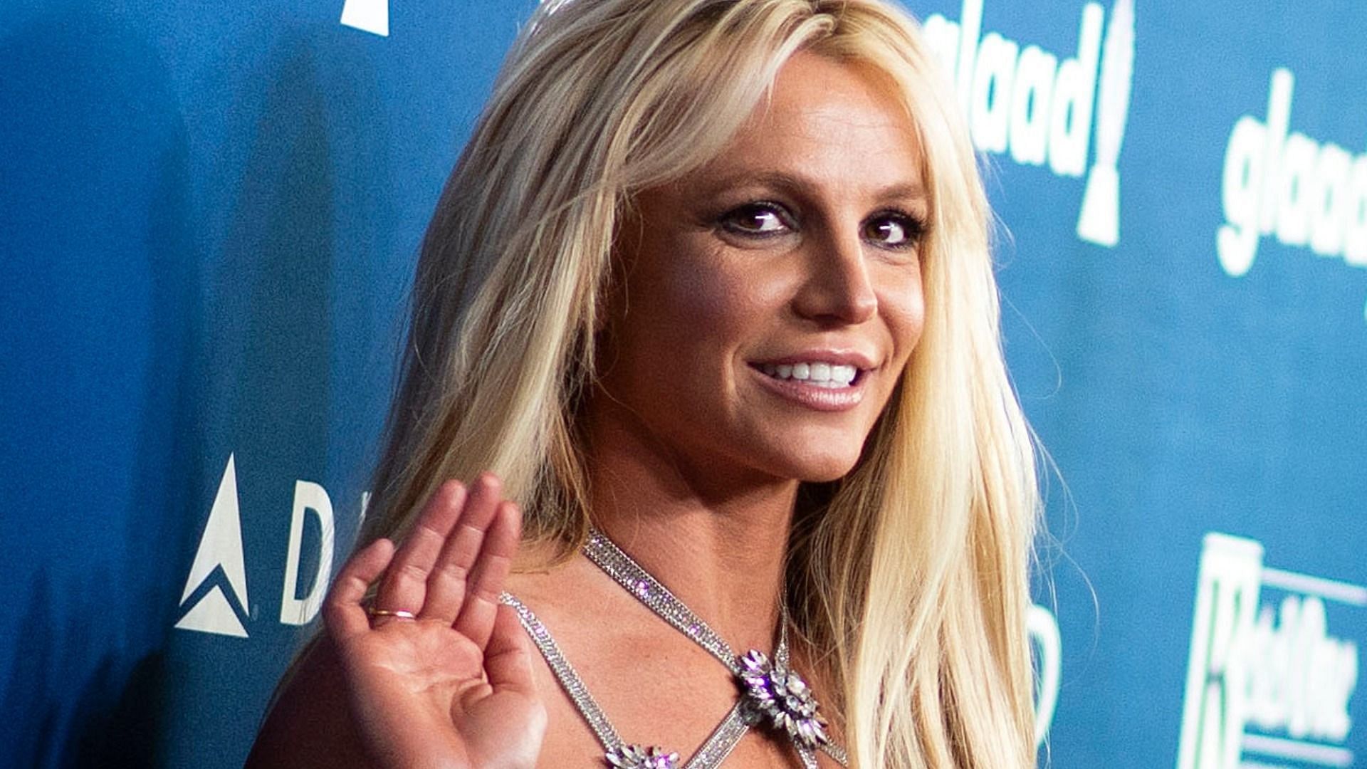 /Britney Spears has signed a huge deal with publishing house Simon &amp; Schuster for her memoir (Image via Valerie Macon/Getty Images)