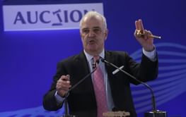 Hugh Edmeades to resume auctioneer duties on Sunday after collapsing on Day 1 of IPL 2022 auction