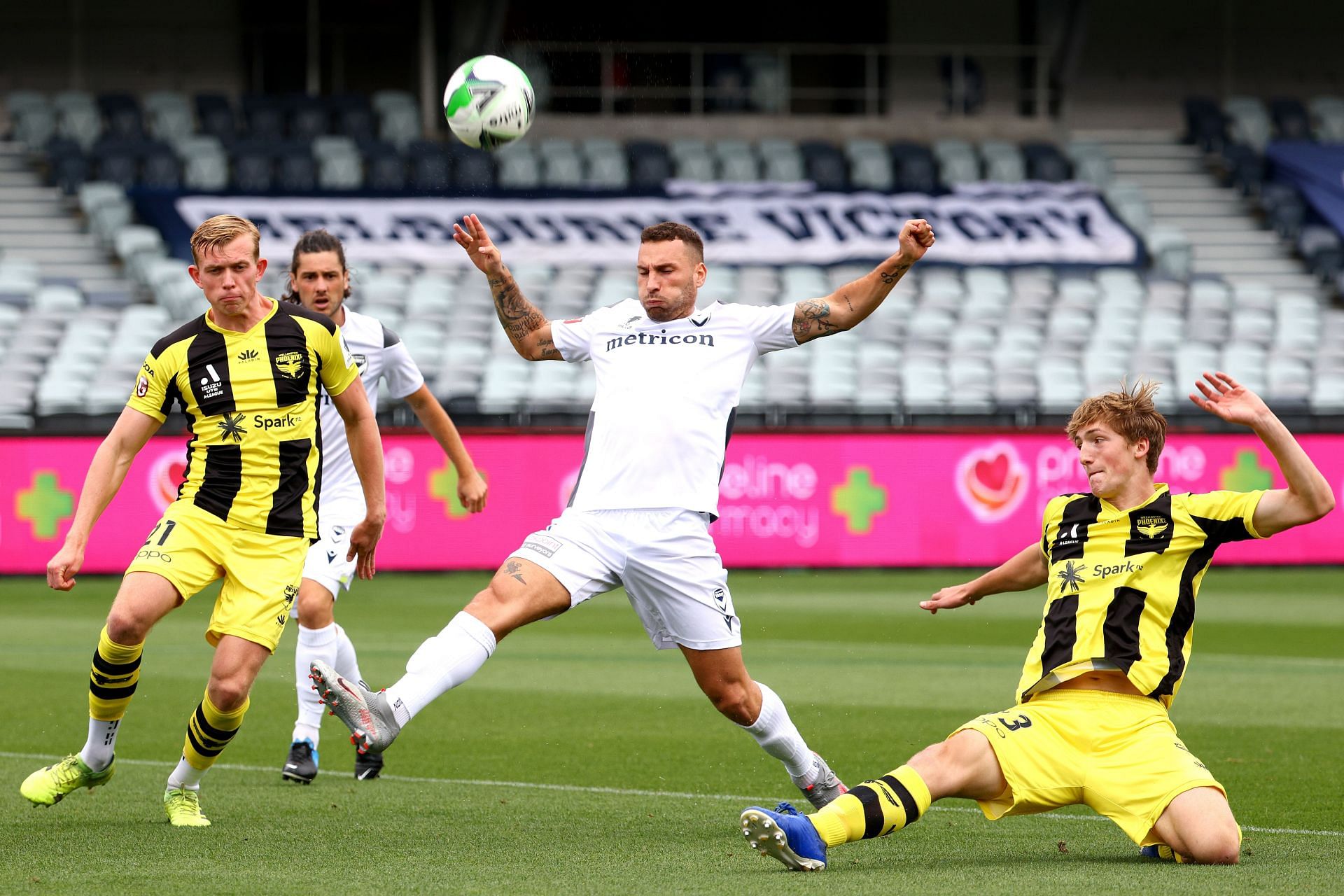 Wellington Phoenix vs Melbourne Victory prediction, preview, team news