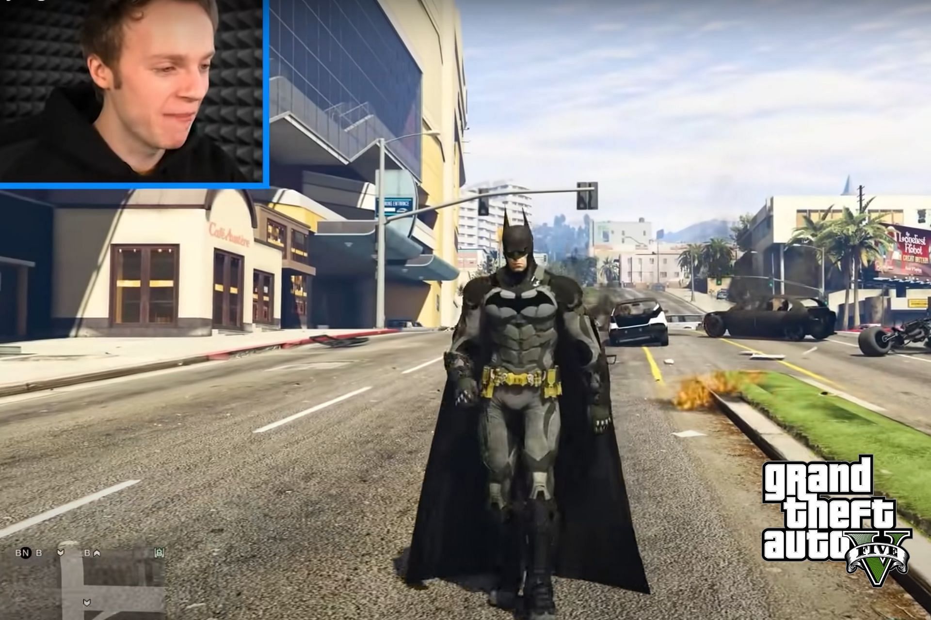 Batman roaming the streets of Los Santos (Image via Sportskeeda)