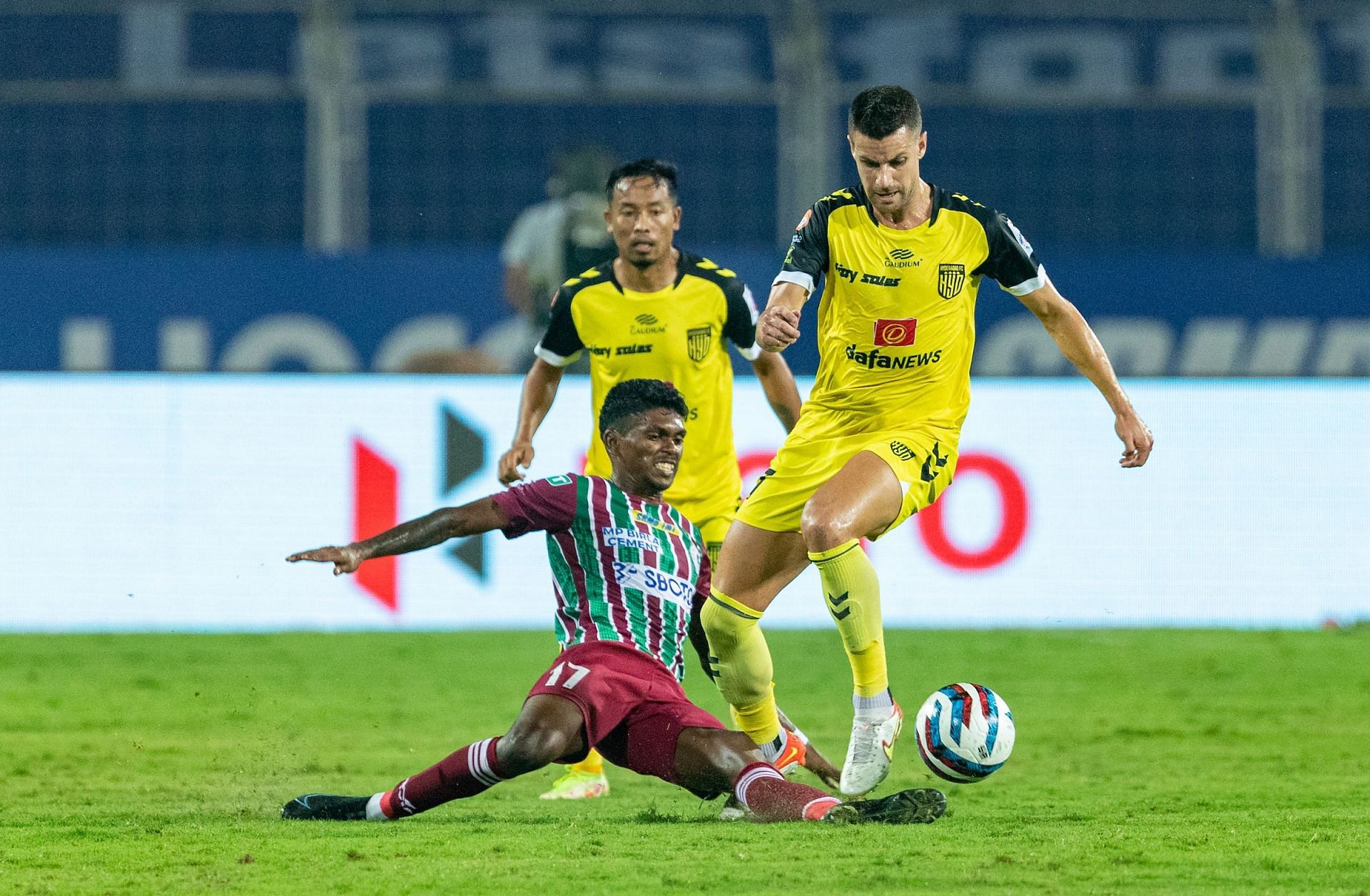 ATK Mohun Bagan and Hyderabad FC went toe-to-toe against each other in the previous leg (Image Courtesy: ISL)